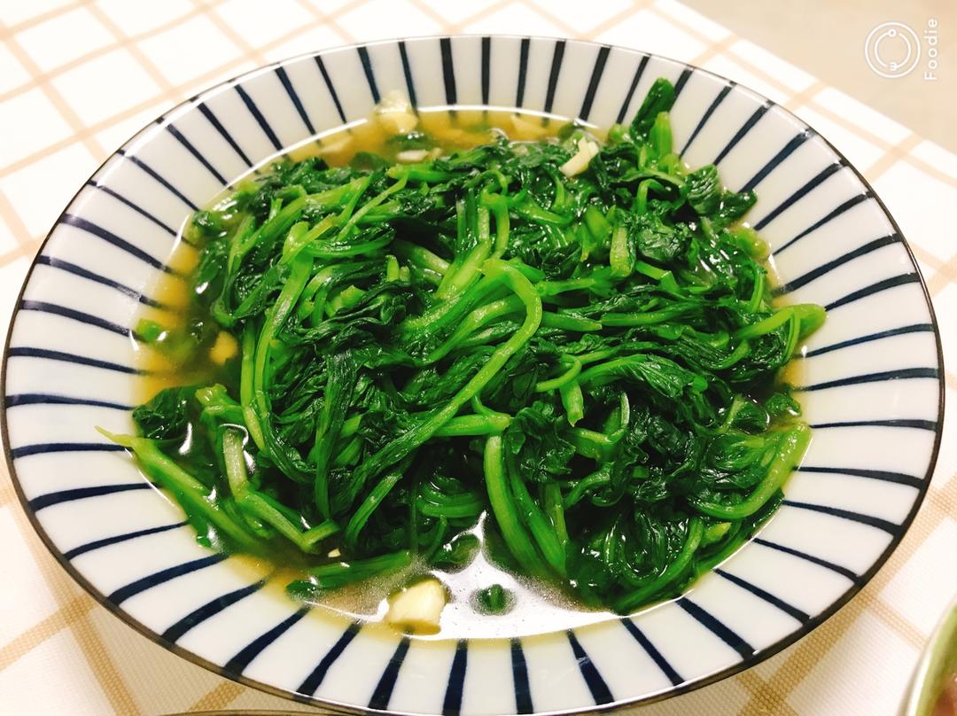 喃喃-22做的蒜蓉鸡毛菜