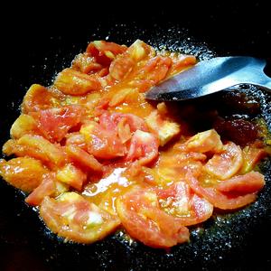 番茄鸡蛋滑肉汤（火烧馍标配）的做法 步骤5