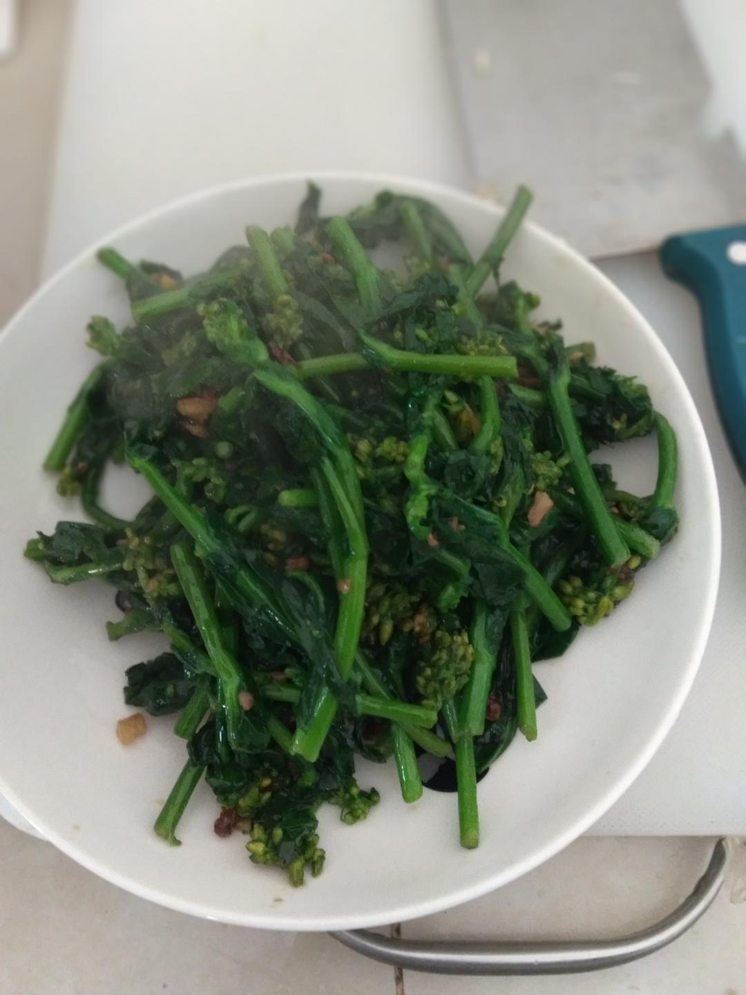 四川家常菜素炒油菜头