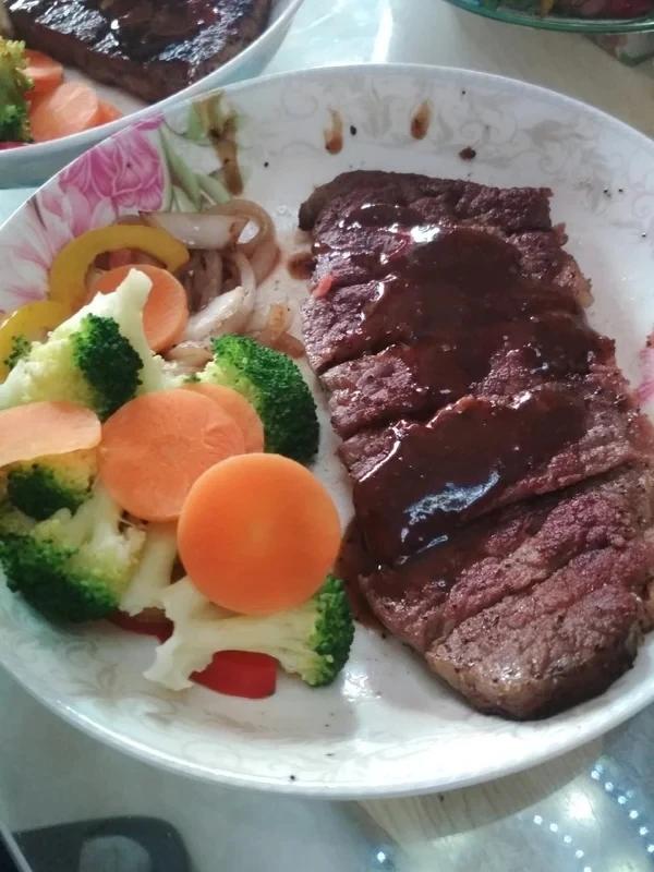 黑椒牛排