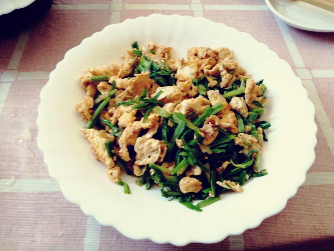 蒜苗炒鸡蛋