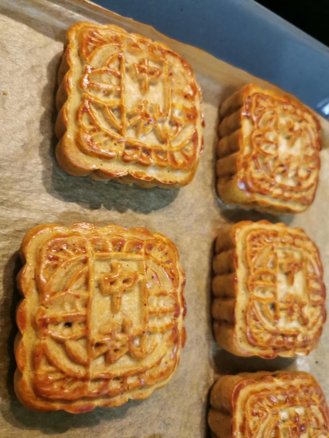 广式五仁月饼