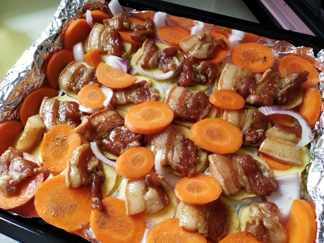 烤箱版土豆烤五花肉