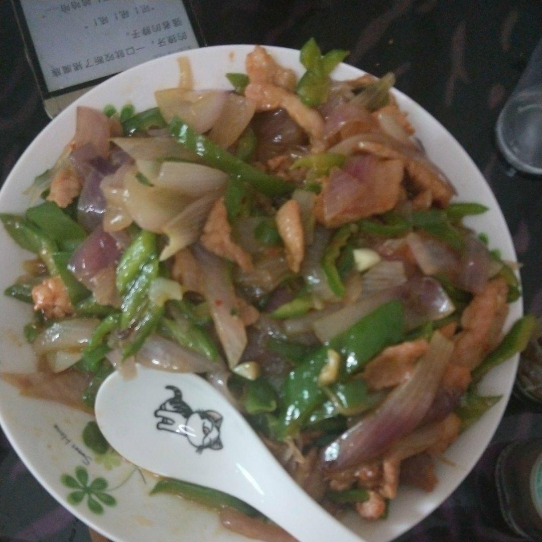 青椒洋葱炒肉
