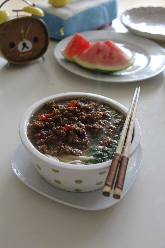 老上海辣肉面