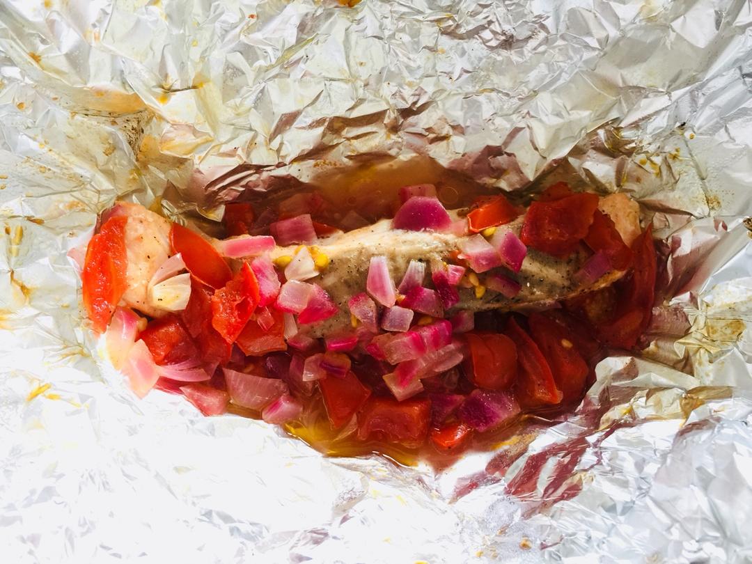 锡纸烤三文鱼  （Salmon Baked in Foil）