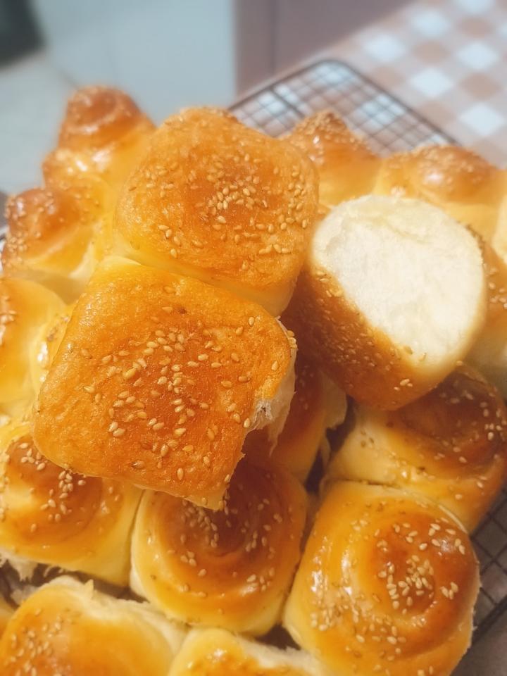 脆底蜂蜜小面包