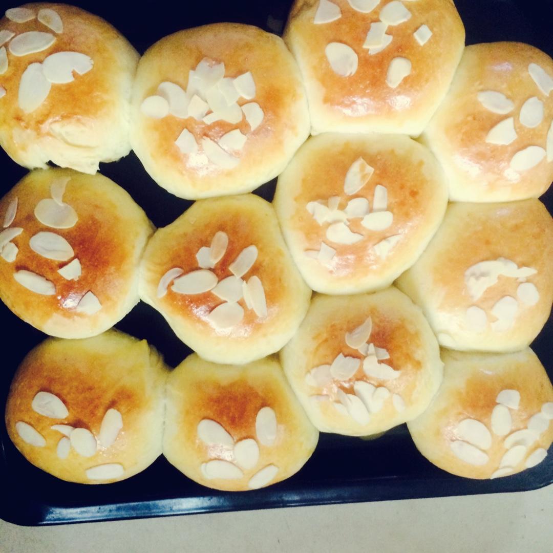 鲜奶油小餐包（一次发酵）