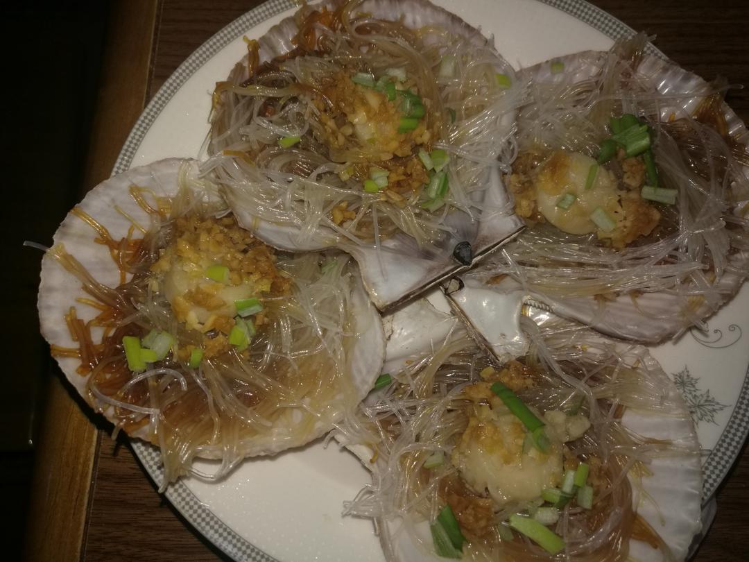 蒜蓉粉丝蒸扇贝
