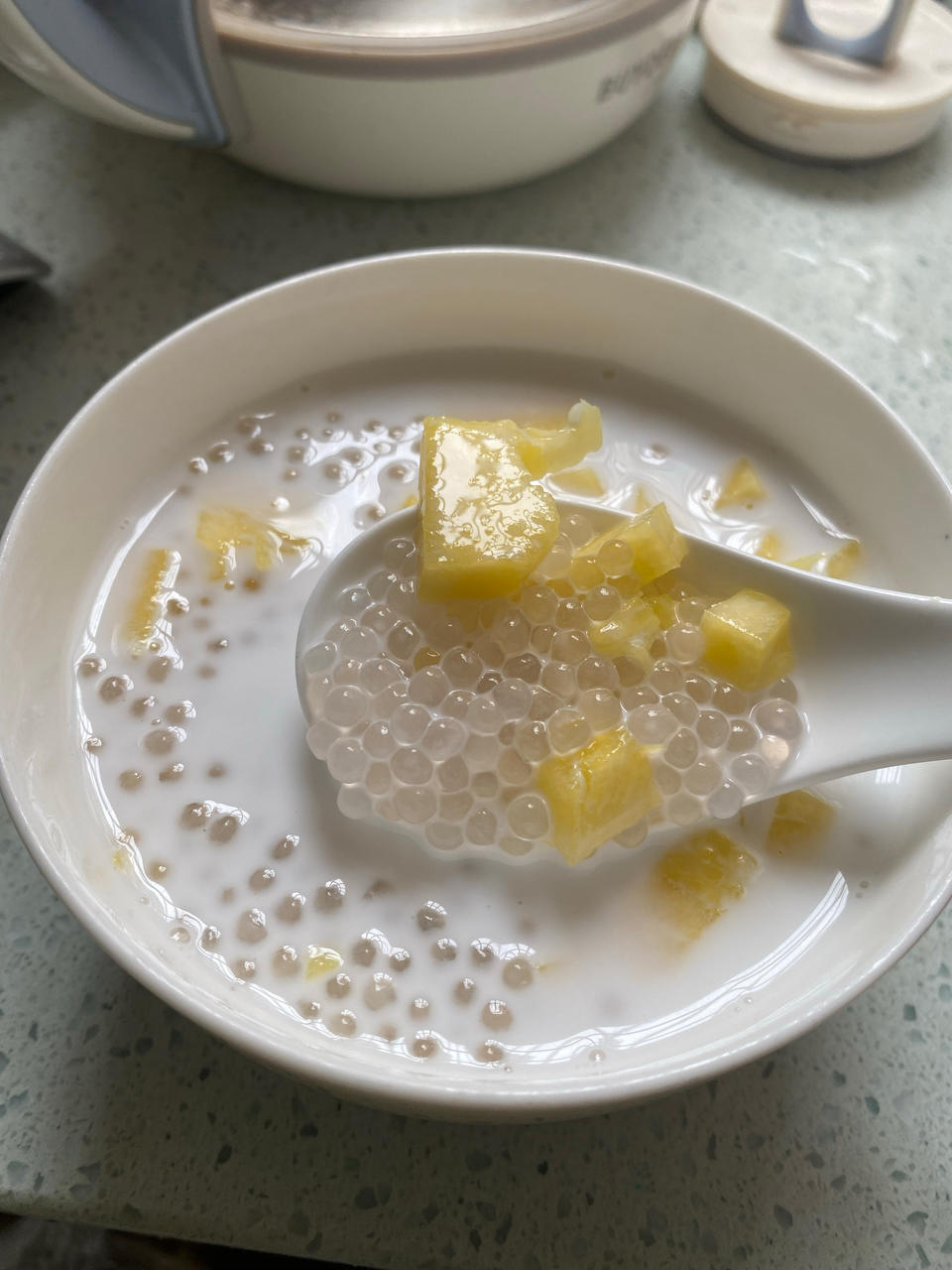 菠萝西米露【4月北鼎养生壶食谱】