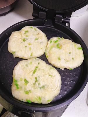 凉了也好吃的正宗葱花饼！不揉面不烫面，酥脆香软，巴适得很~的做法 步骤9