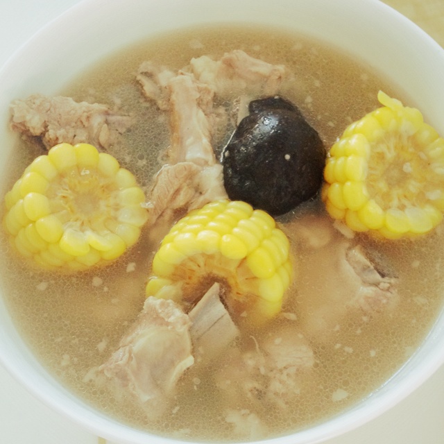 排骨玉米汤