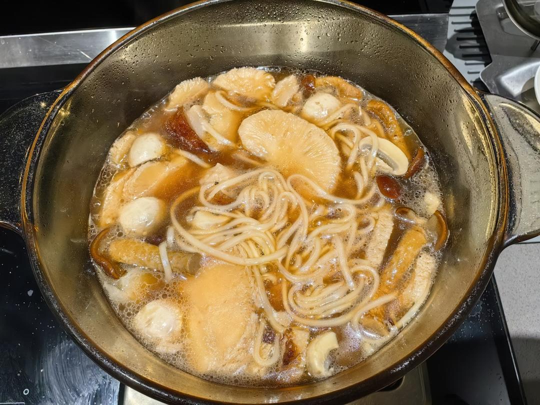 菌菇鲜面