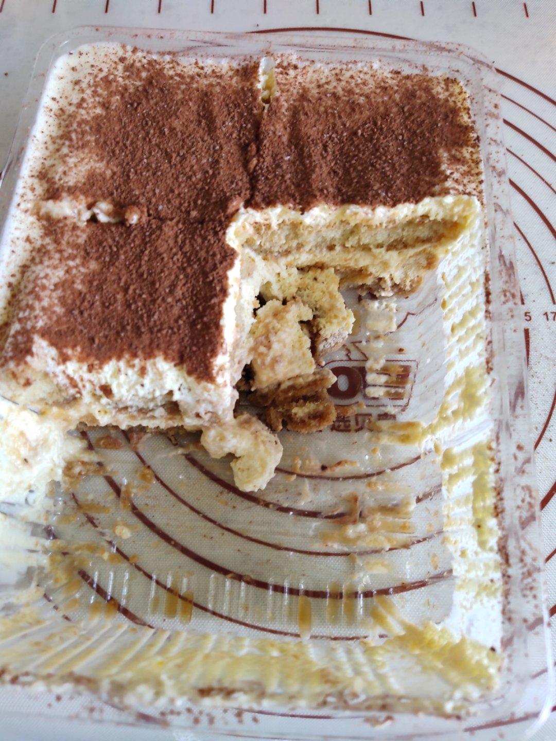 在欧洲学会的经典版提拉米苏