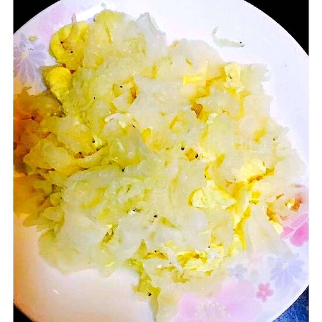银耳炒鸡蛋