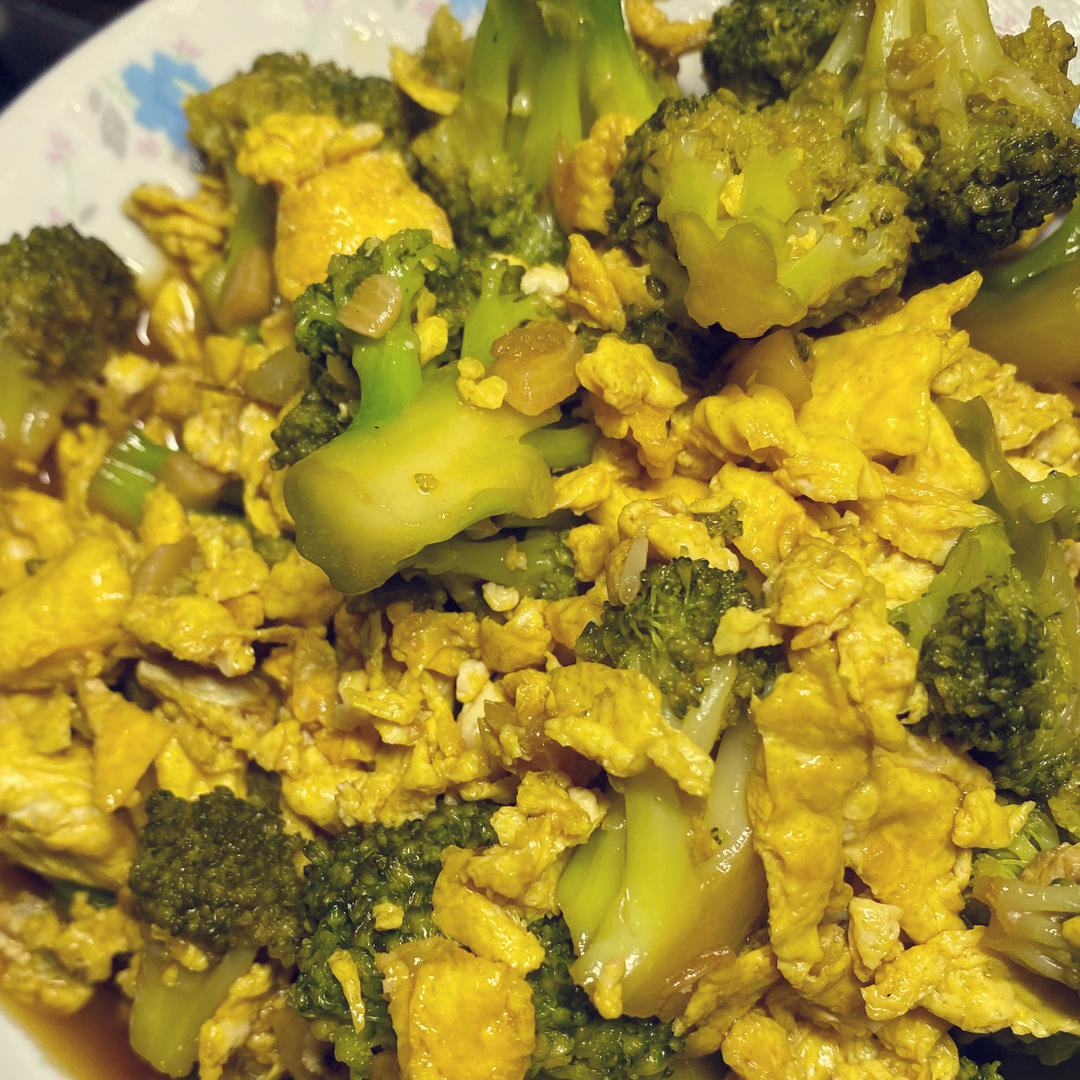西兰花炒鸡蛋