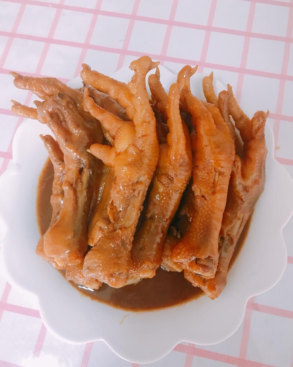 红烧鸡爪子