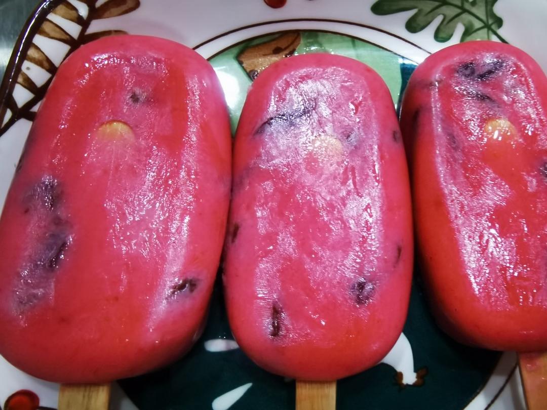 草莓牛奶冰棍丨健康·零食