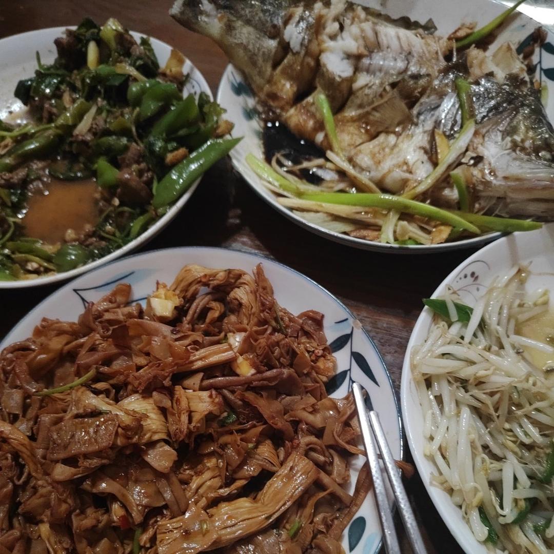 清蒸鲈鱼