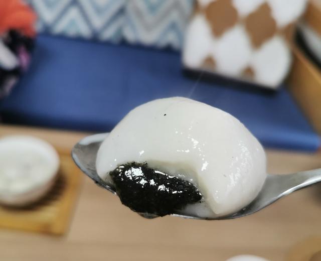 流沙芝麻馅汤圆的做法