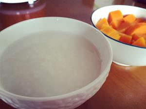 宝宝辅食：胡萝卜米糊的做法 步骤3