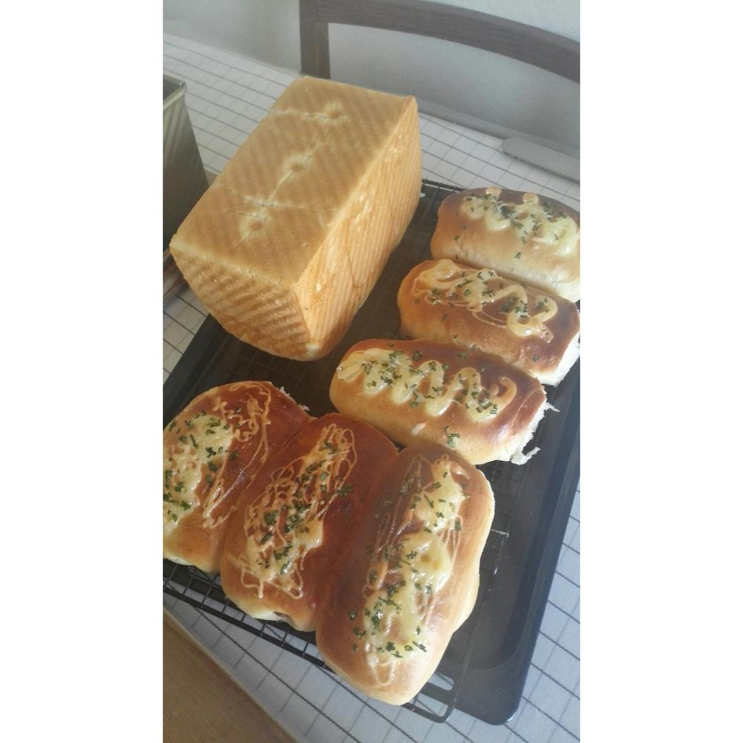 基础面包制作 Basic Bread (Loaf&Roll)