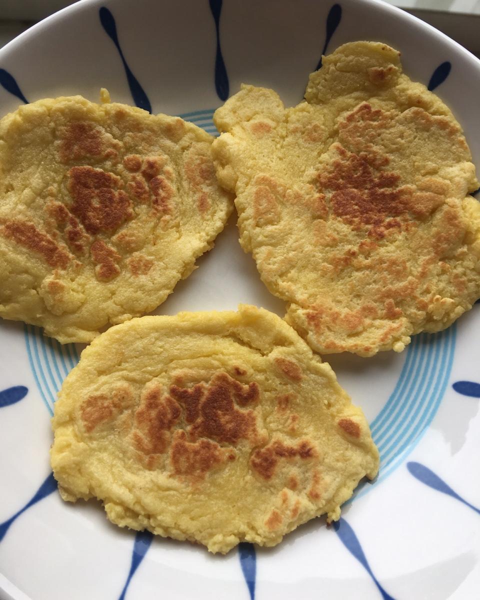 省略在这里做的米粉鸡蛋饼——绝对是消耗婴儿米粉的最佳方法!