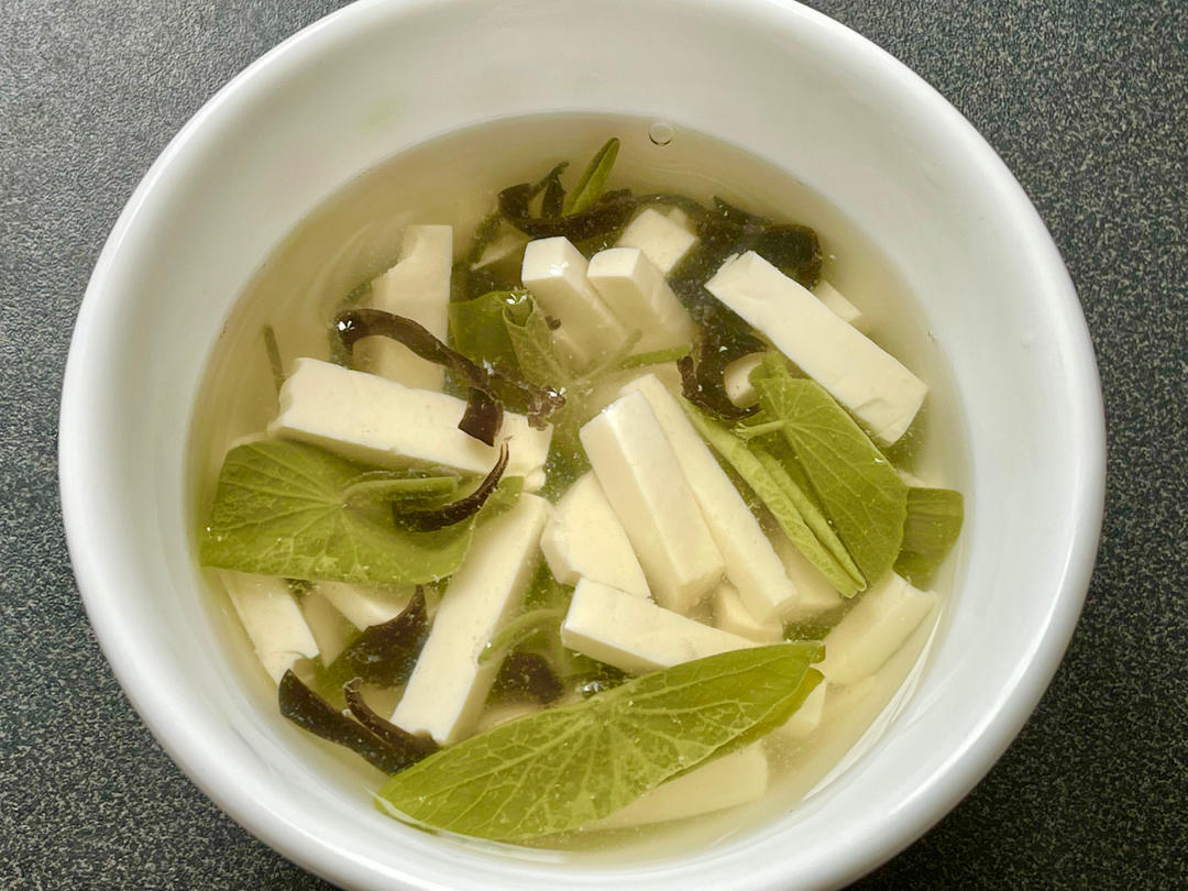 莼菜豆腐汤