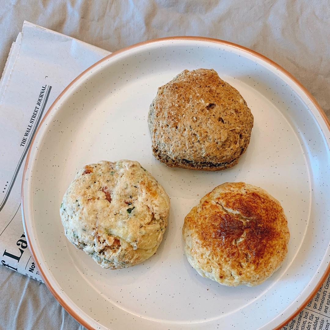 【北鼎烤箱食谱】无油糖松软全麦麸葱香司康【健康零食】