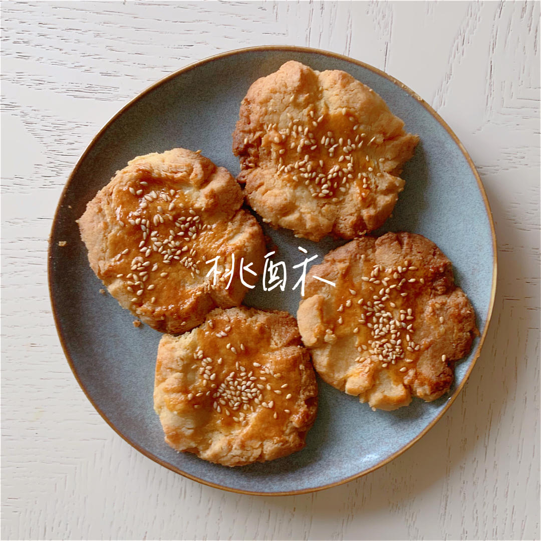 轻轻一按就碎掉的原味桃酥（不输猪油版）