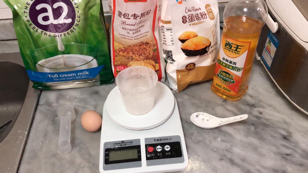 纯奶手撕吐司的做法 步骤1