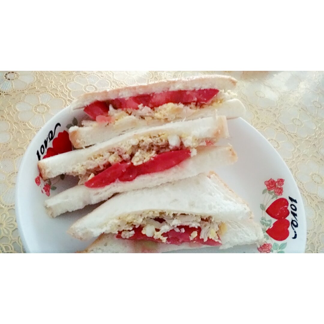 小清新鸡蛋金枪鱼三明治