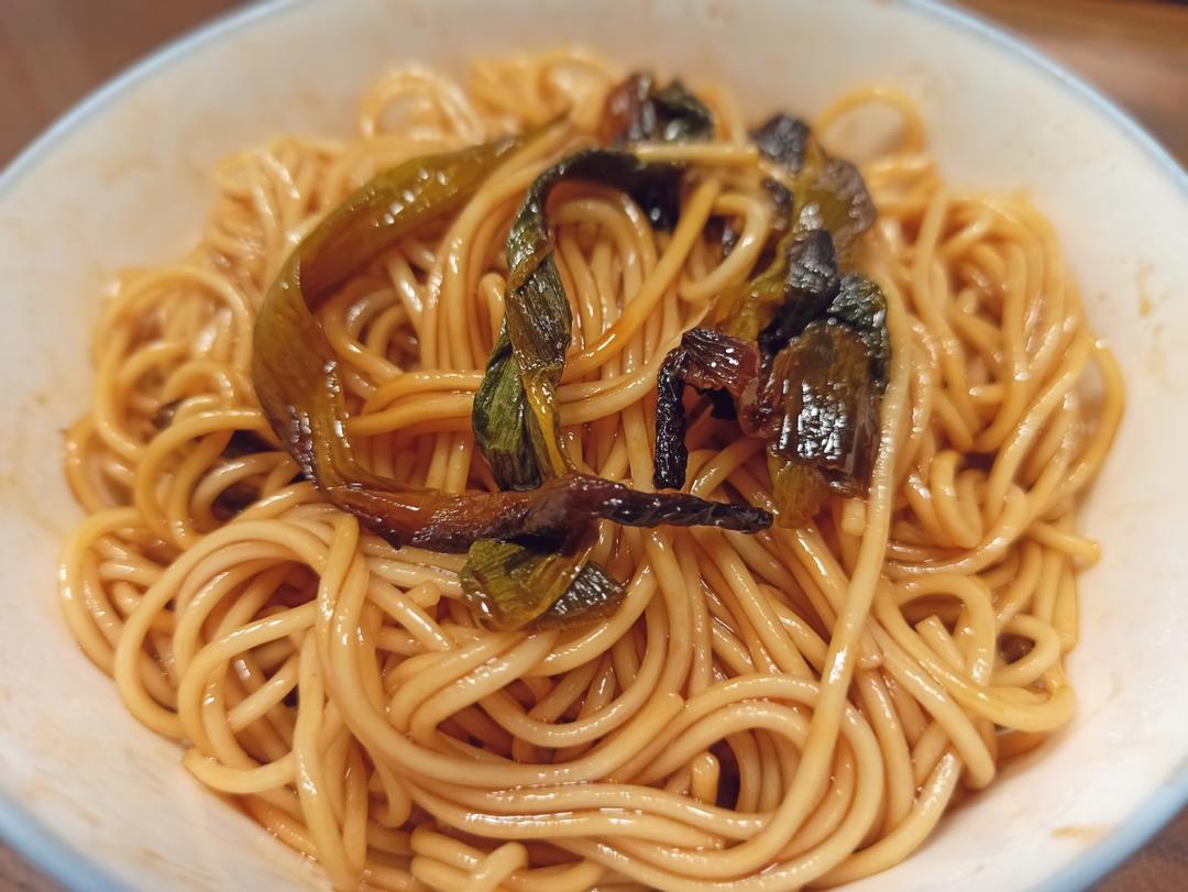 葱油拌面Spring Onion Noodles