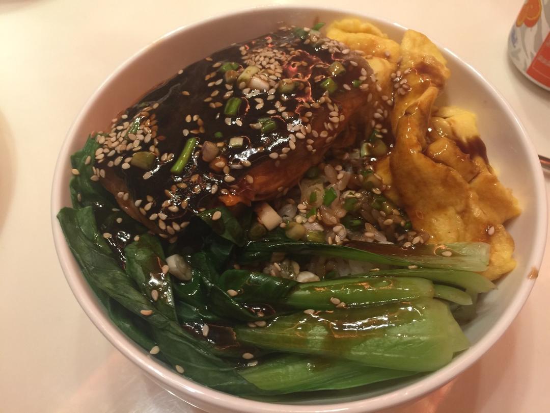 浦烧鳗鱼藜麦饭
