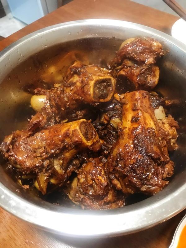 私房菜：巨好吃的酱骨头/骨头汤（一骨两吃）