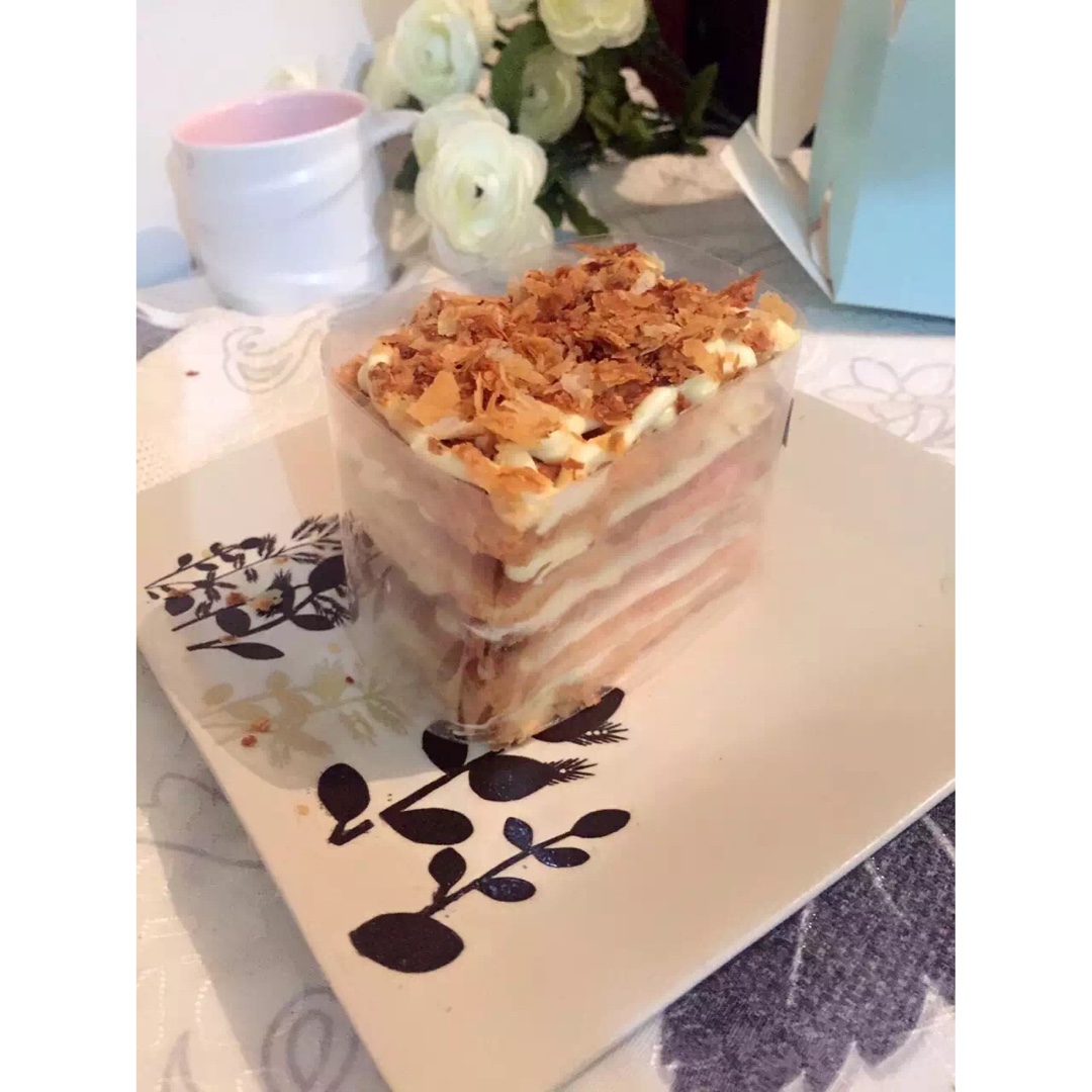 【君之】拿破仑酥（含千层酥皮、蛋糕片、奶油霜详细做法）