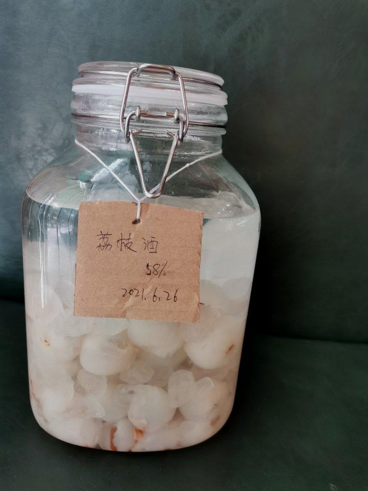 自酿桂味荔枝酒