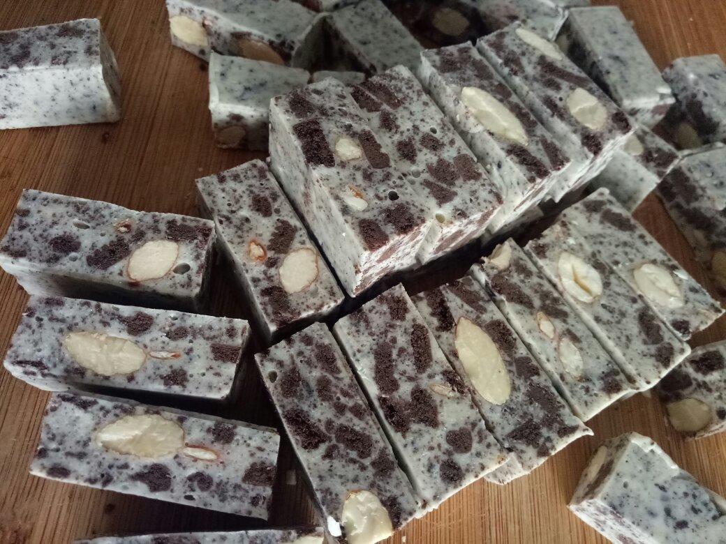 咖啡奥利奥牛轧糖，超香～