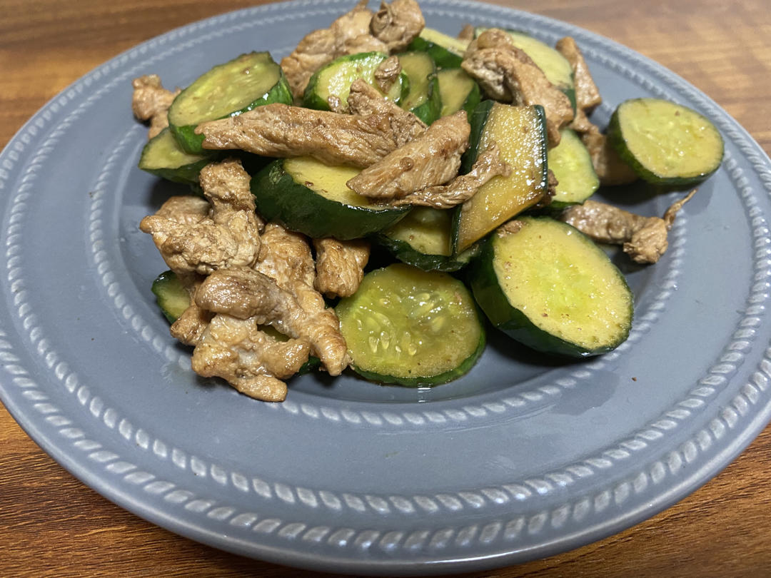 黄瓜炒肉