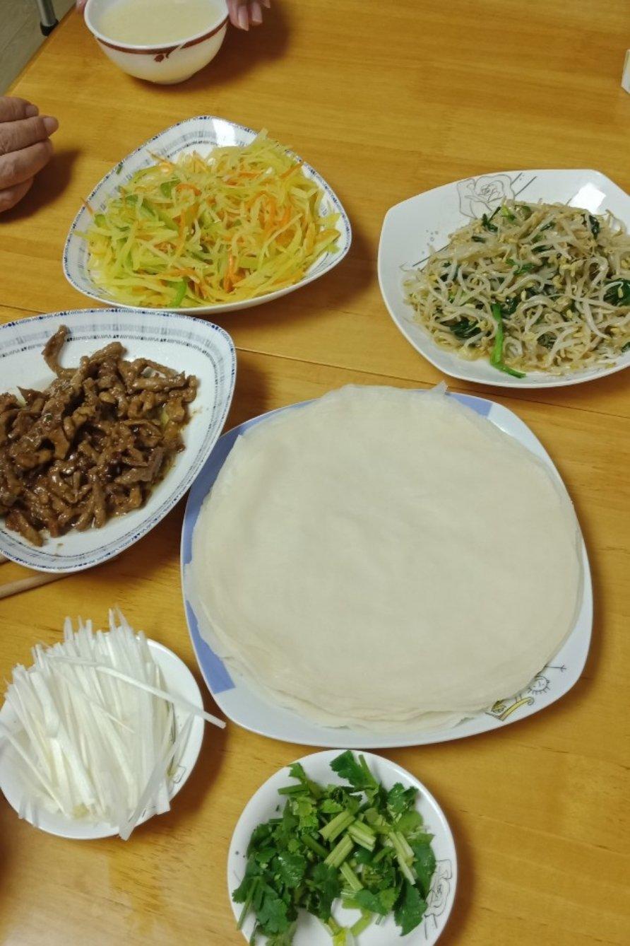 饺子皮做春饼
