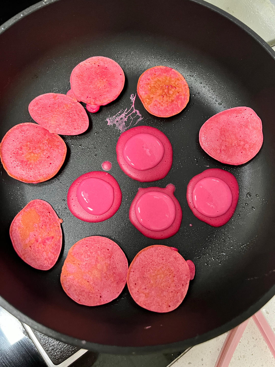红心火龙果松饼