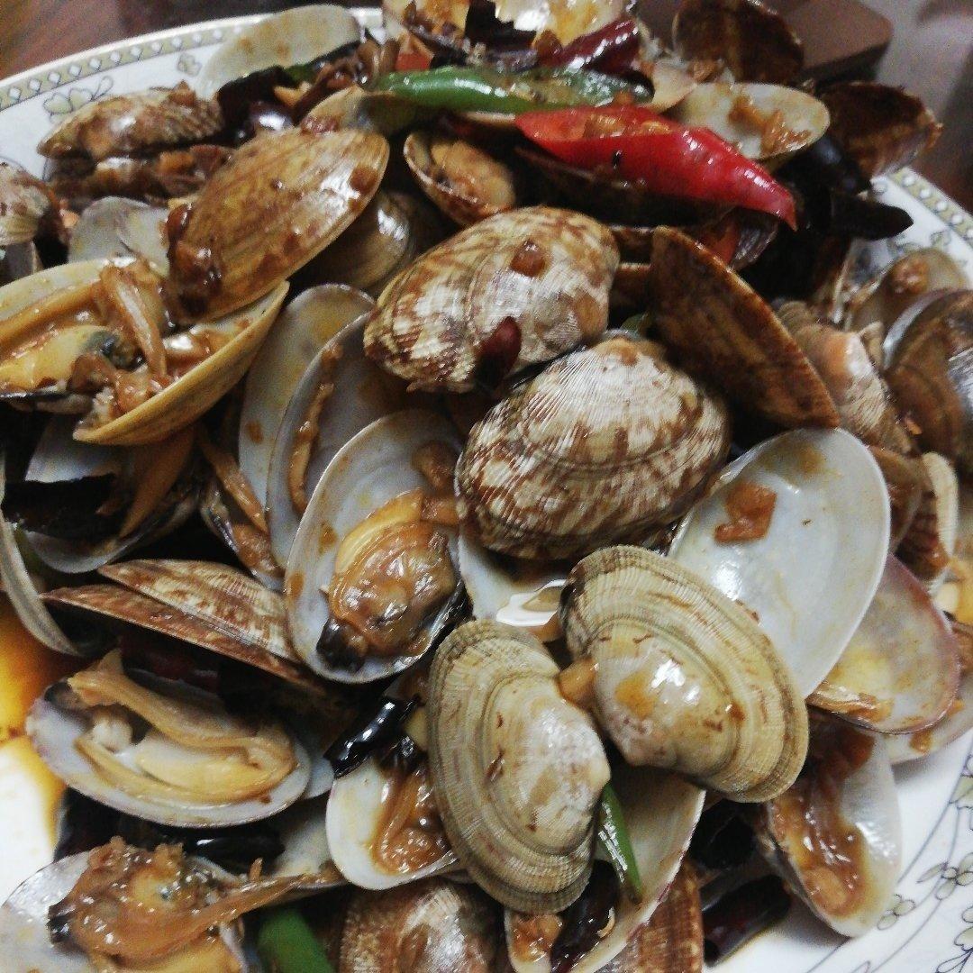 厨师长教你：“香辣花甲”的家常做法，好吃的停不下来