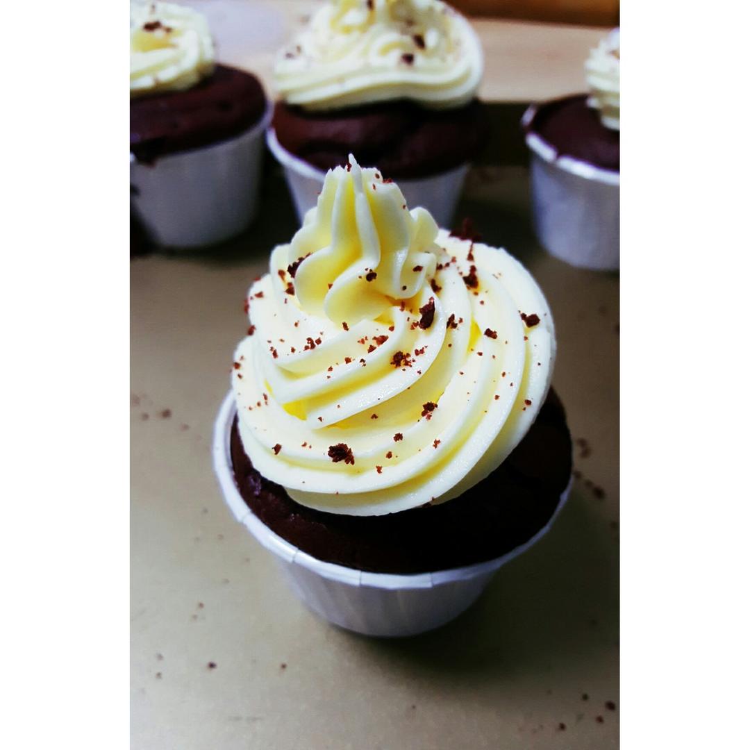 传统红丝绒杯子蛋糕（极软无泡打粉）Red velvet cupcake