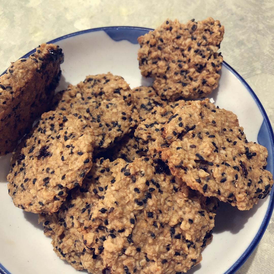 素食:有机燕麦芝麻大饼干