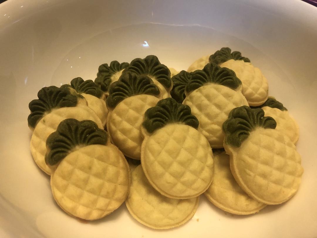 软萌曲奇凤梨酥