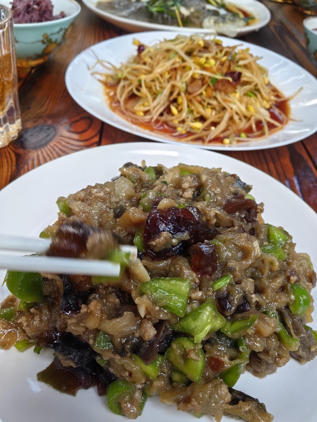 皮蛋辣椒擂茄子少油低脂版夏季下饭凉拌菜减肥餐