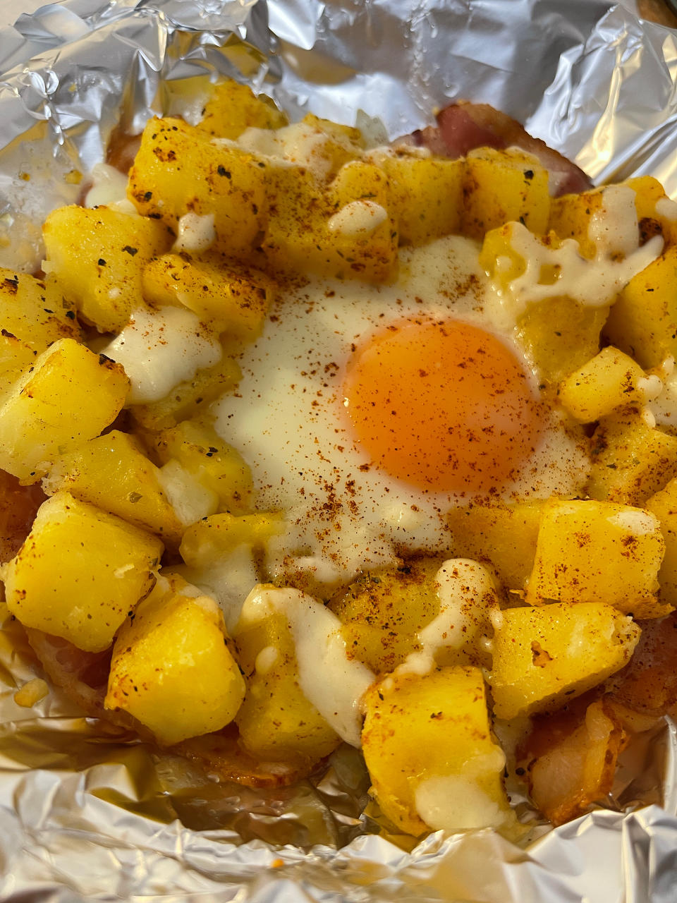 辣土豆佐芝士培根蛋