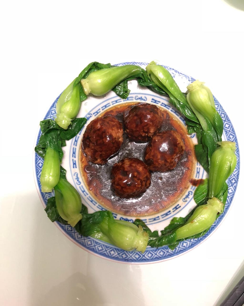 caocaroline做的四喜丸子红烧狮子头chinesemeatballs