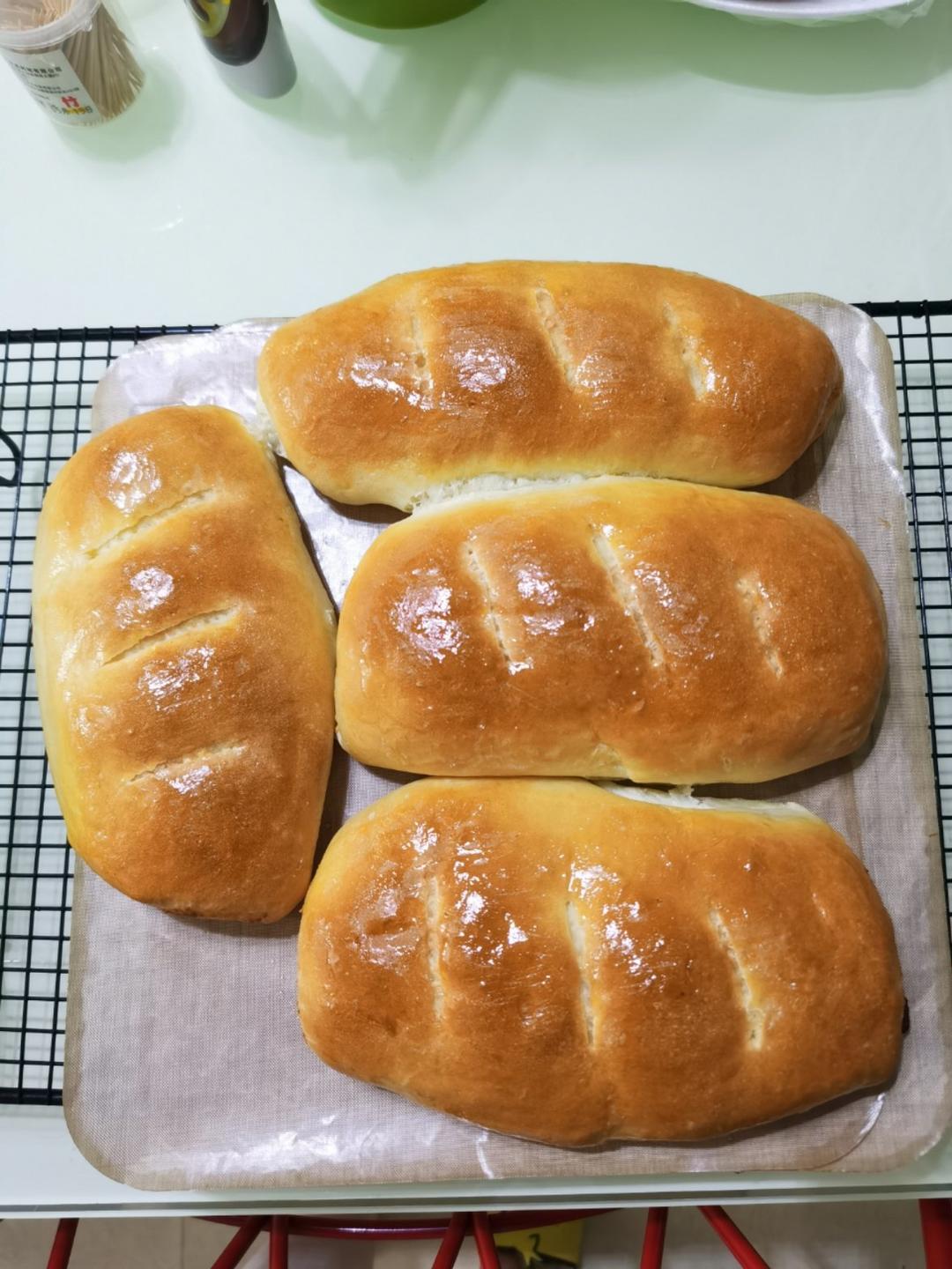 内心柔软的蔓越莓芝士软欧包