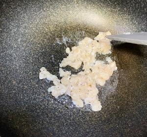 低脂奶香白汁蘑菇意粉的做法 步骤2